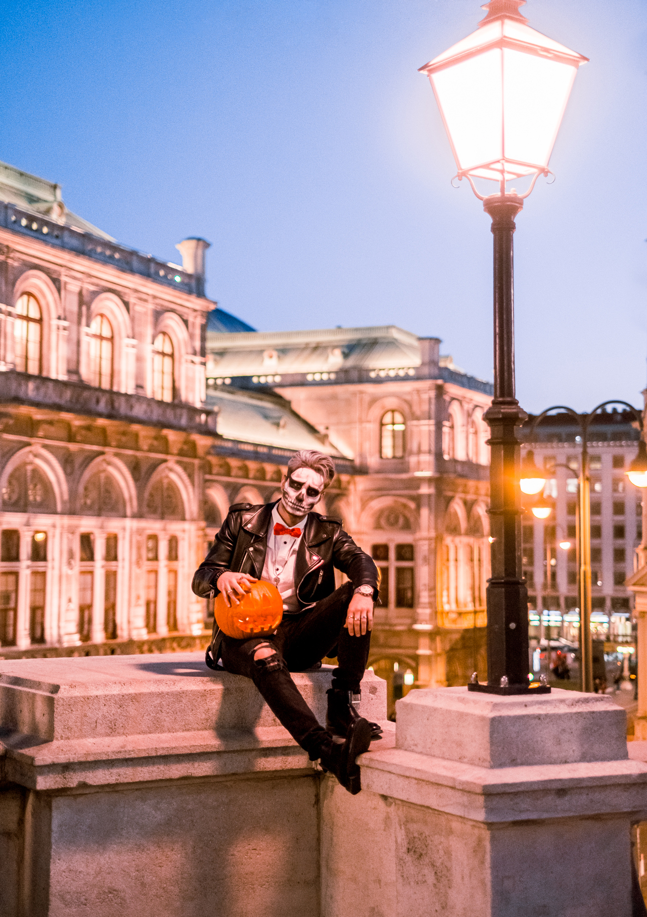 Halloween shooting in Vienna Opera Albertina Platz
