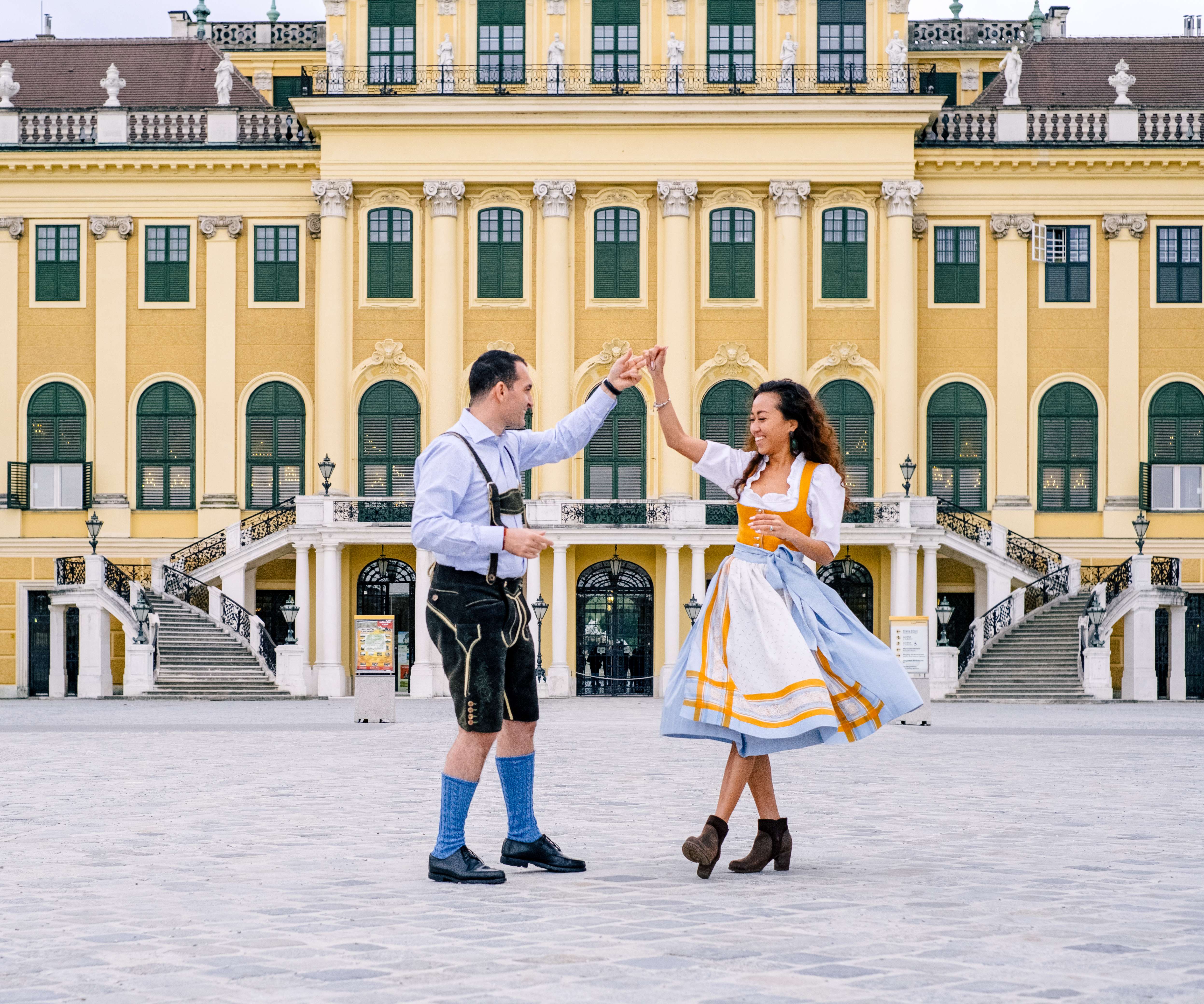 Schönbrunn_Engagement_Photography_by_Virag_Horvath_2