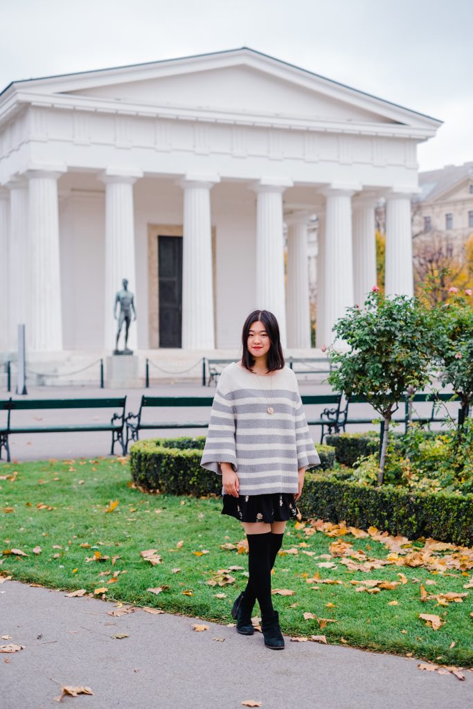 Solo Travel VIenna Vacation photographer Volskgarten